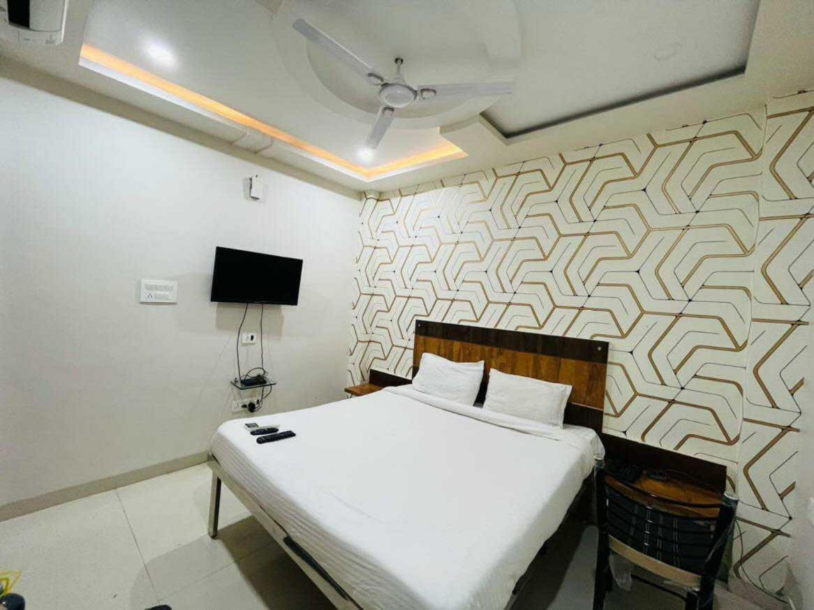 Oyo 88521 Hotel Swagstay Indore Eksteriør billede